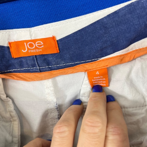 🔥2/$10 |•JOE FRESH•| Blue & White Striped Denim Jean Shorts Size 4 - Picture 8 of 11